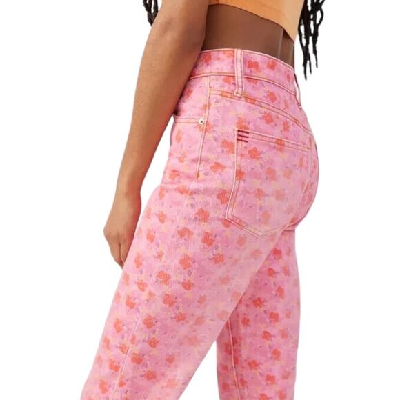 Urban Outfitters Pink Floral Flare Jeans size 30 but fits like 19 - Picture 2 of 9